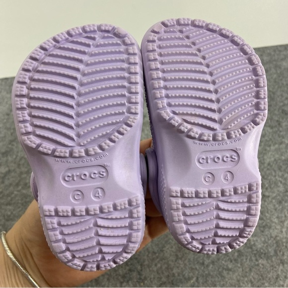 CROCs Classic Clog In Lavender Purple Child Size 4 - Picture 4 of 7